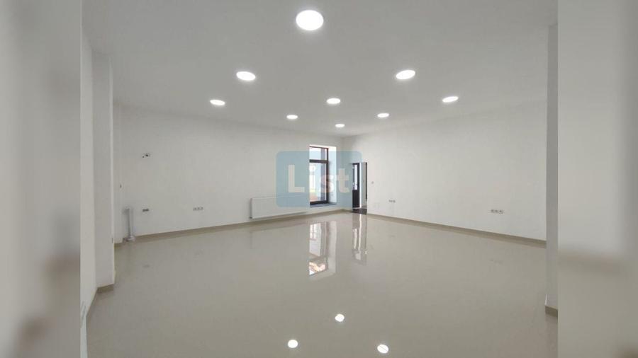 Apartament cu 2 camere semidecomandat în Ultracentral