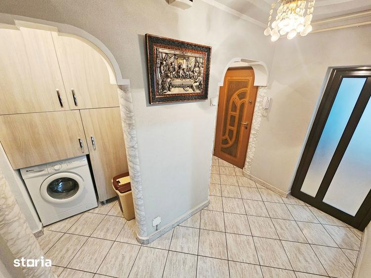 Apartament cu 4 camere în Siderurgiștilor