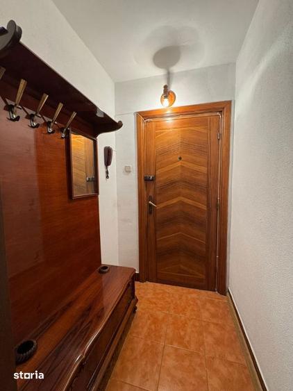 Apartament cu 4 camere decomandat, mobilat în Rahova