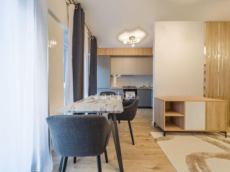 Apartament cu 3 camere semidecomandat, mobilat în Pipera