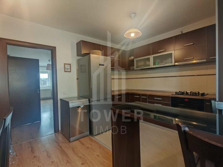 Apartament cu 4 camere decomandat în Turnișor