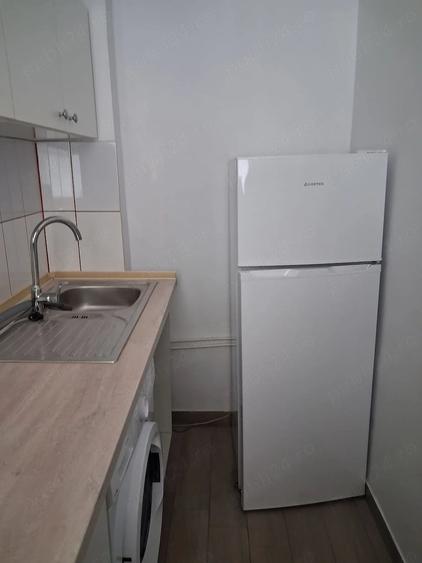 Garsonieră decomandată în Take Ionescu