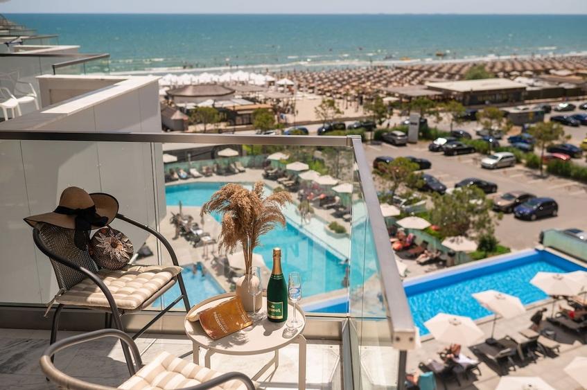 Apartament cu 2 camere decomandat în Mamaia-Sat