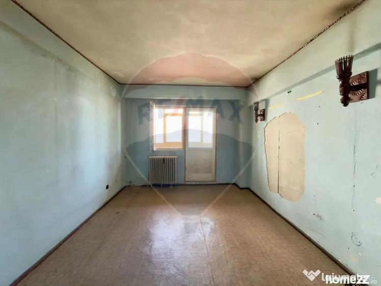 Apartament cu 2 camere decomandat în Faleză