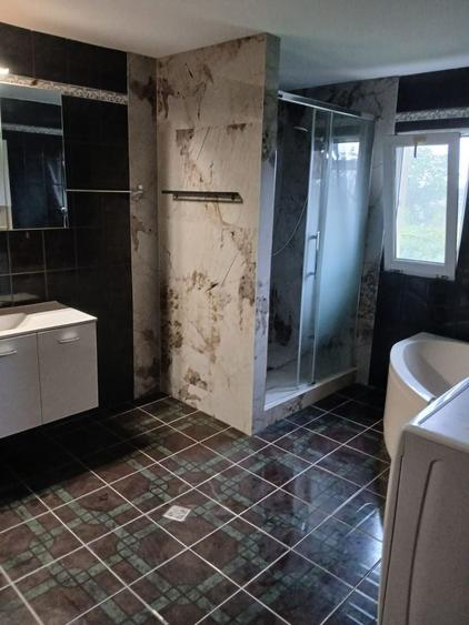 Casă individuală cu 4 camere decomandat cu Canalizare în Freidorf
