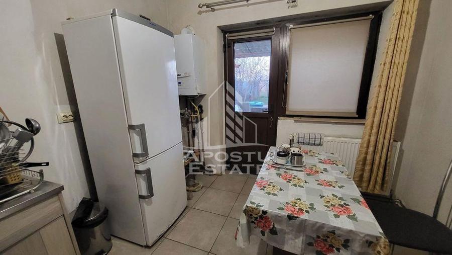 Casa individuala,190 mp utili,garaj si teren de 700 mp,Satchinez - 2