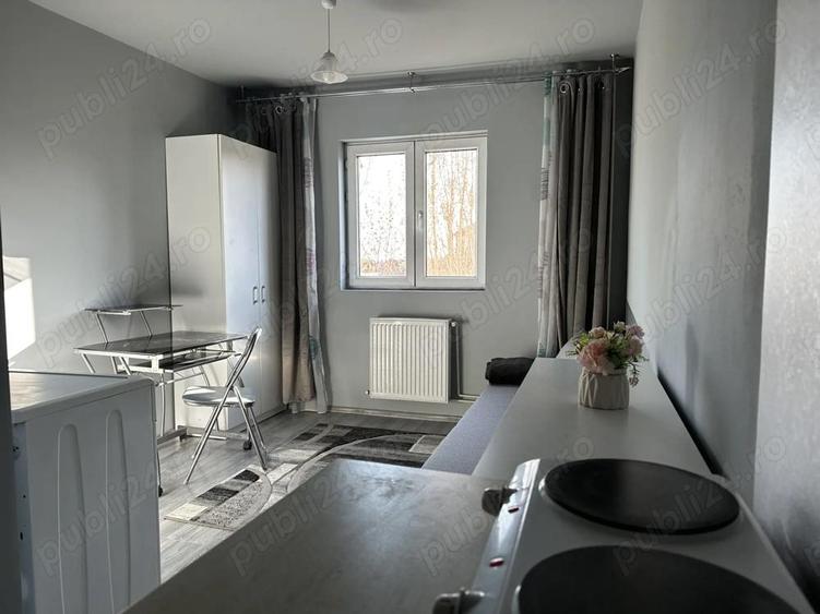 Sunt proprietar si inchiriez o garsoniera in Calea Buziasului, etaj 3. - 4