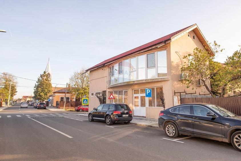 Casa cu 4 camere de vanzare,  suprafata utilă 157 mp, Calarasi - 3