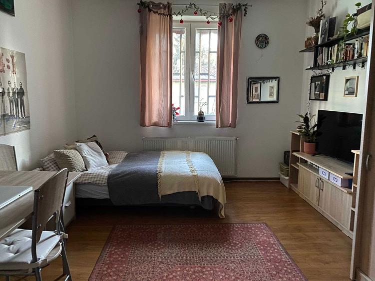 PROPRIETAR inchiriez garsoniera 24mp, zona Campia Libertatii, Parc Al. I. Cuza - 3