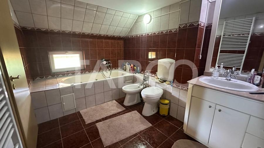 Doua case de tip duplex  Comision 0  de vanzare in Sibiu - 19