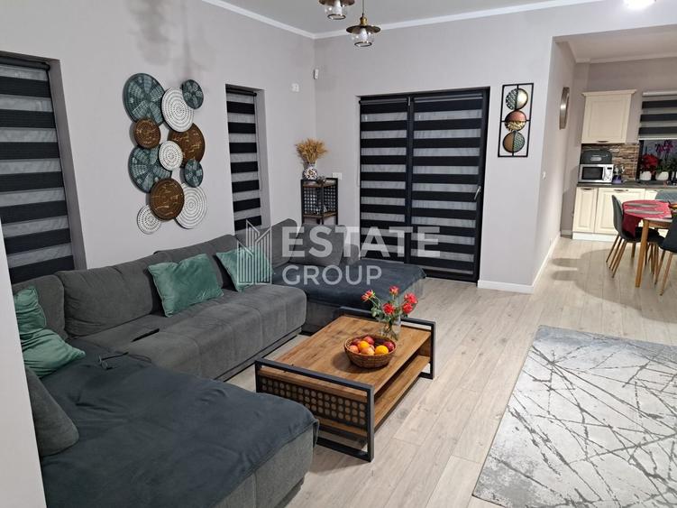 Duplex cu 5 camere despartit prin garaj in Dumbravita - 1