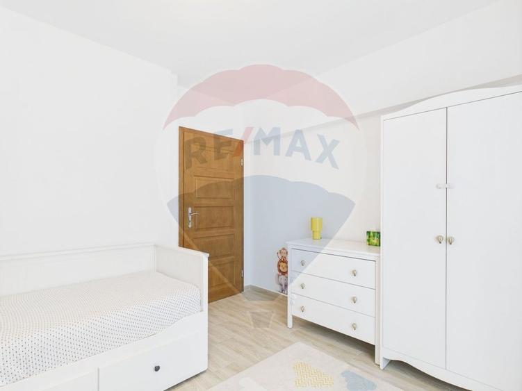 Apartament 3 camere superb cu loc de parcare si boxa Unirii - 11