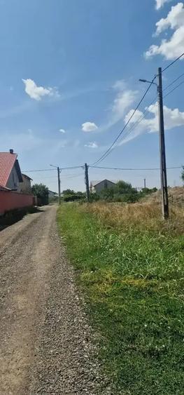 Teren intravilan 1543 mp – zonă verde, P+2E, utilități - 1