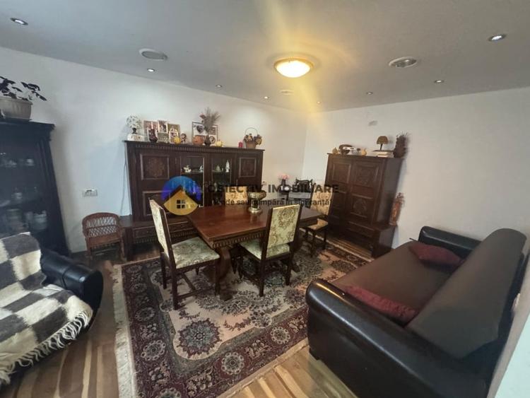 Apartament 5 camere de vanzare – Zona Centrala, Piatra-Neamt - 2