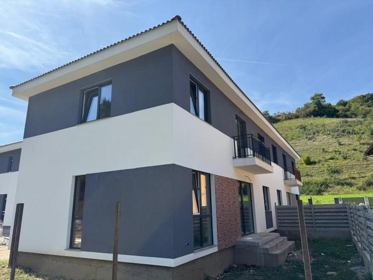 Ansamblu de case de vanzare Floresti zona Tauti cu finalizare decembrie 2025 - 16