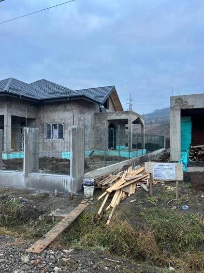 Ofertă de Crăciun!! - Casă la 3 km de SuperCopou - 2