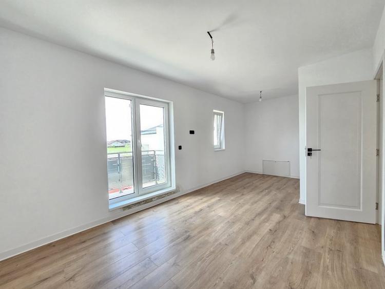 Casa individuala cu patru camere, Primaverii, Sanpetru - 10