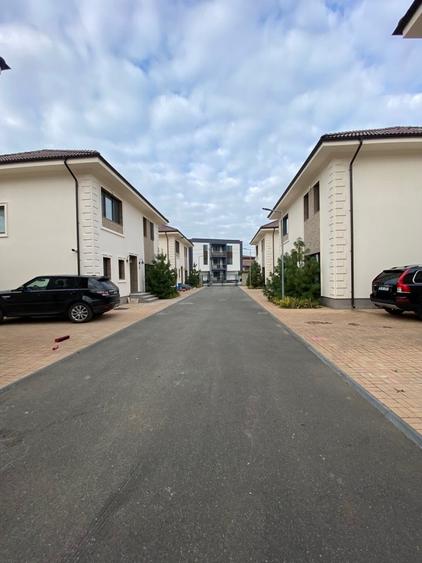 Otopeni, Mcdonalds, vanzare vile unifamiliale, P+1+M, 260 mp utili, - 2