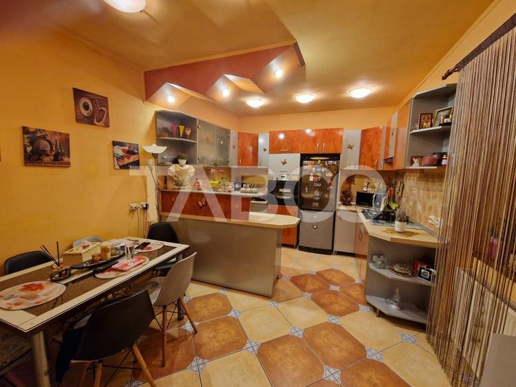 Apartament 89 mpu 4 camere 2 bai loc parcare si pivnita central Sibiu - 1