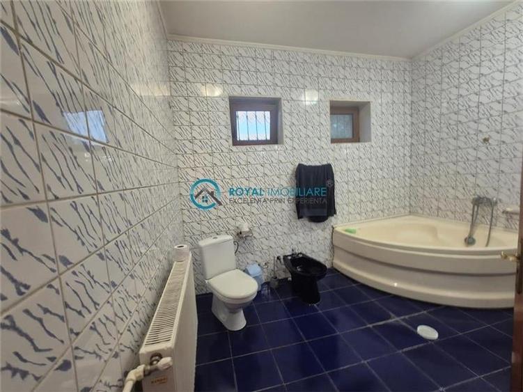 Royal Imobiliare - Vanzare Casa Zona Lupeni - 24