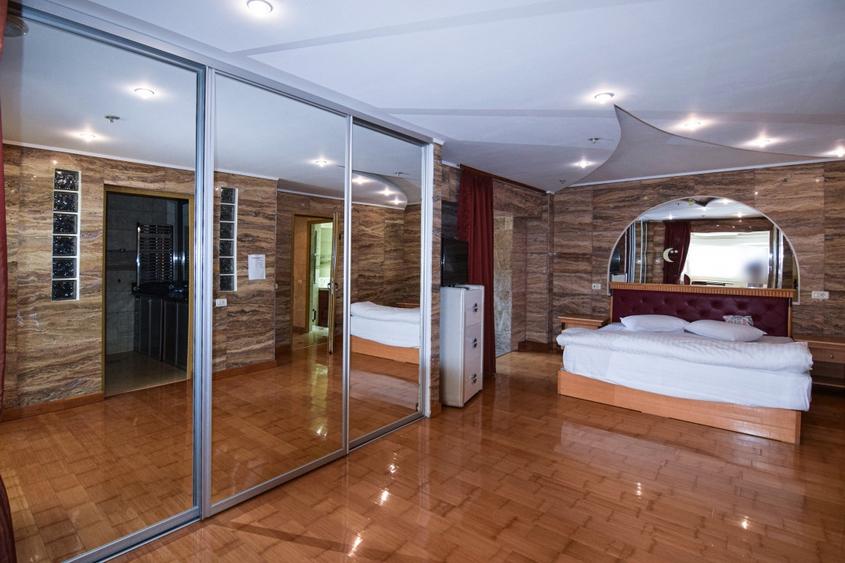 Apartament-Faleza Nord,Constanta - 4 Camere, 220mp, Plaja la Doar 2 Min - 4