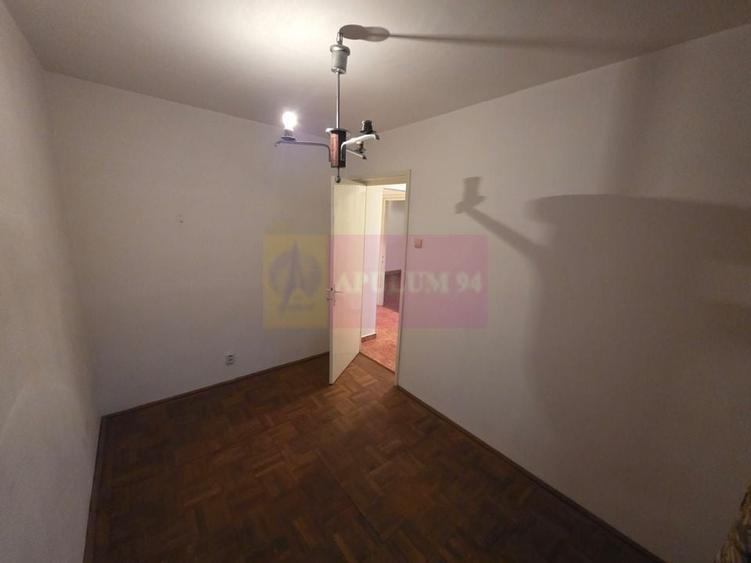 Apartament cu 3 camere de vanzare in Campina - Zona Liceul Energetic - 7