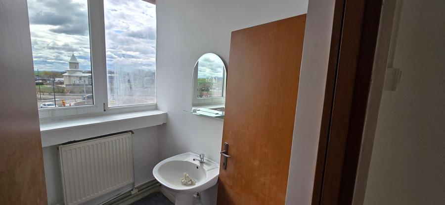 Spatiu de birouri, cabinete medicale, clinici, etc. - 25