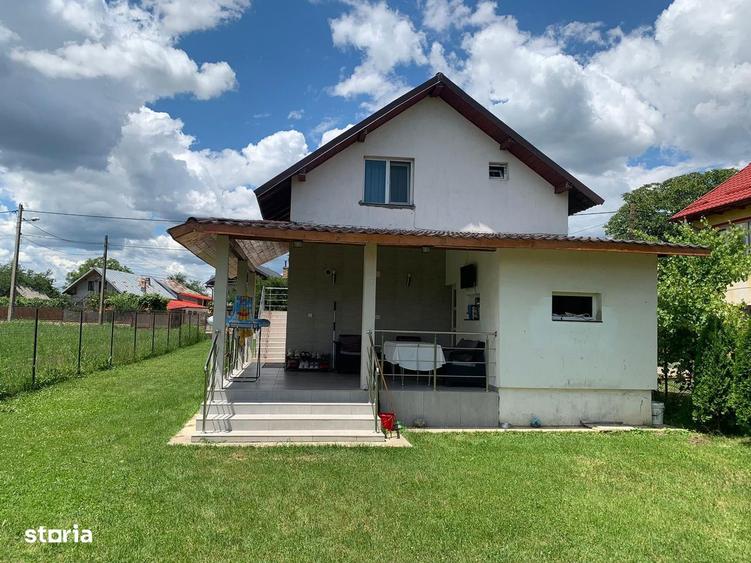 Casa de vanzare , Stefanesti (zona Muzeul Golesti) - 1
