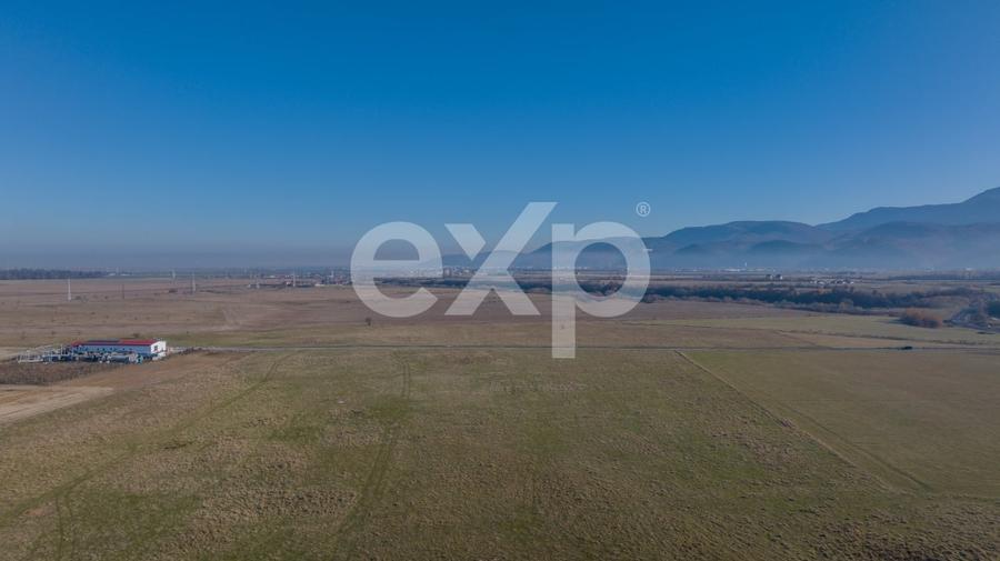 Teren 11.600 mp – Rasnov, zona Tabara, 230 m de DN 73 - 7