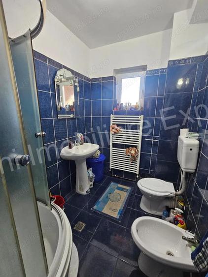 Casa + spa?iu comercial de vanzare in Curtea de Arge?. - 16