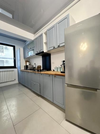 Apartament cu vedere la mare mobilat si utilat - 4