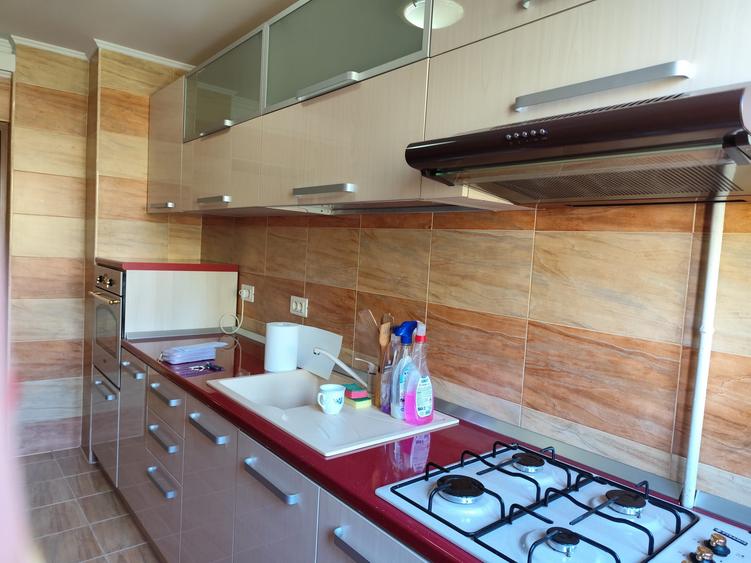 Oferta de INCHIRIAT 3 camere str. Nae Leonard pret 2000 lei - 9