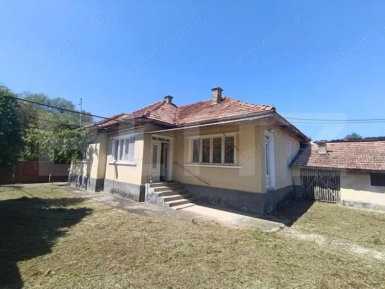 Casa cu 3 camere ?i o bucatarie de vara ?i 1300 mp teren ?i anexe - 4