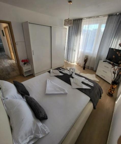 ULTRACENTRAL 2 camere renovat mobilat utilat la 93000 euro - 1