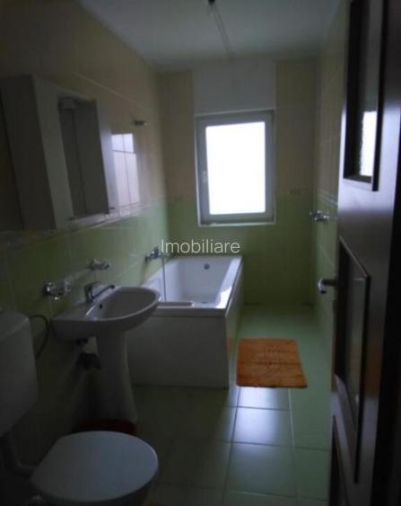 Apartament o camera Universitate Apartament o camera Universitate