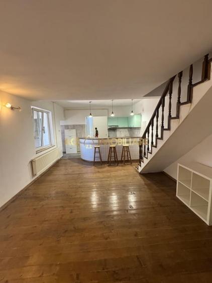 Vila 4 Camere | Spatiu comercial | Centrala Termica | Parcare inclusa - 1