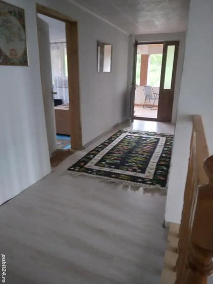 vila superba, de vanzare, intr-o zona pitoreasca - 2