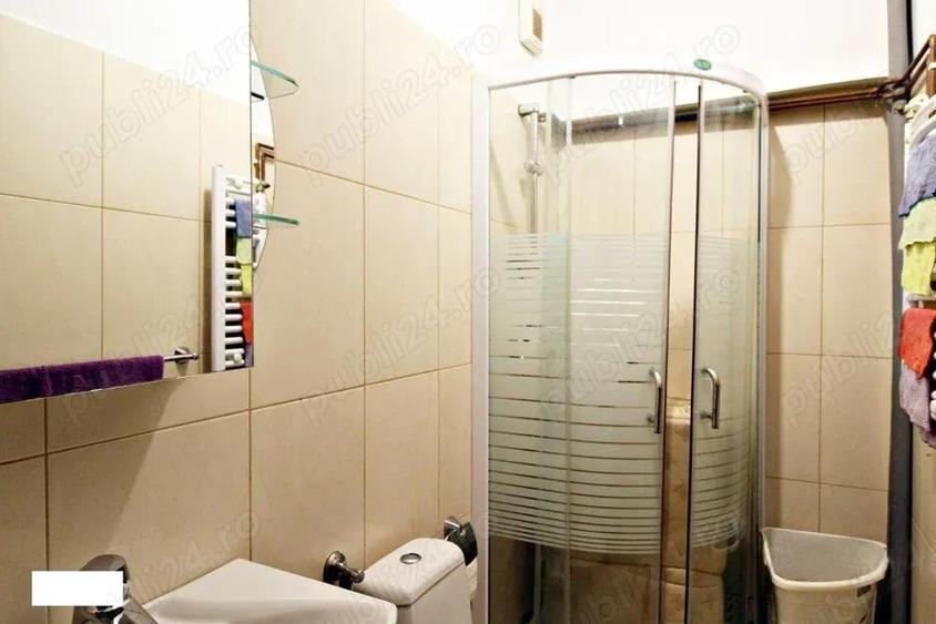 Persoana fizica vand apartament 3 camere spital, etaj 3 6 - 1