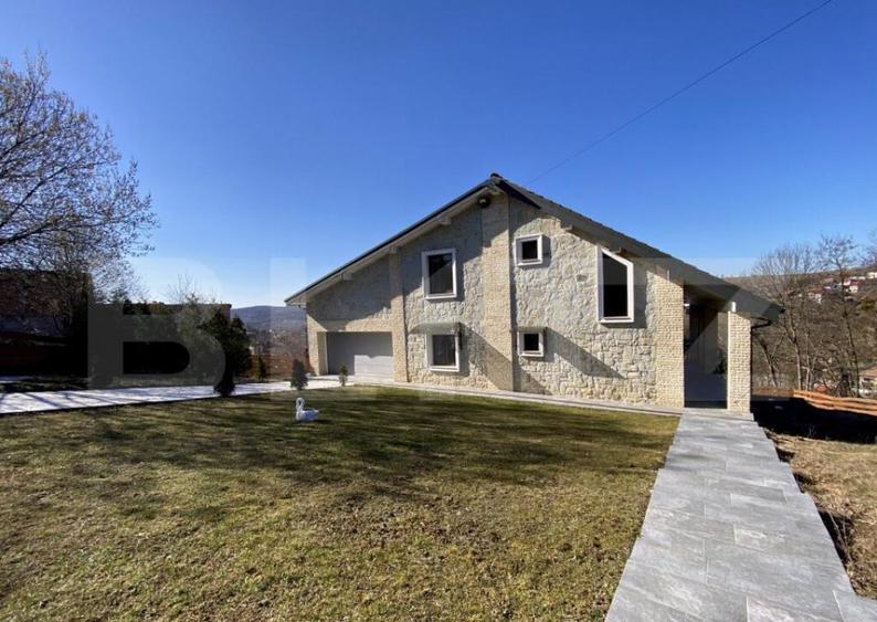 Proprietate speciala cu panorama superba, 220 mp utili, 1760 - 34