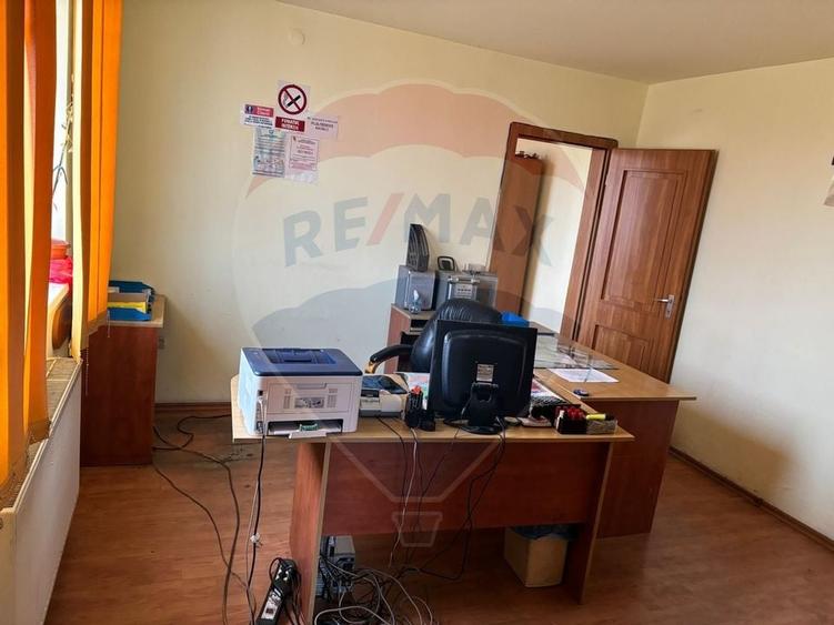 Spatiu industrial 1944mp hala,650mp birouri, platforma betonata 11000m - 10