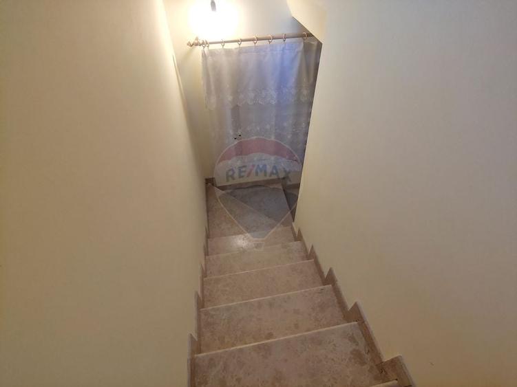 Casă / Vilă de lux cu 5 camere de vânzare în Vadu Moldovei, Suceava - 30