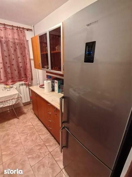 Inchiriez apartament 2 camere in zona micro 6 Pavcom Targoviste - 4