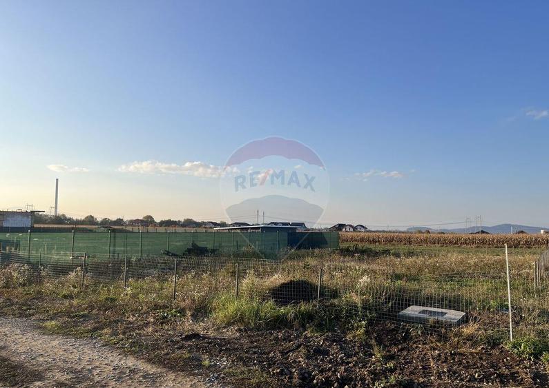 Teren 650mp Sacele - Gata de Construit | Apa ?i curent ... - 1