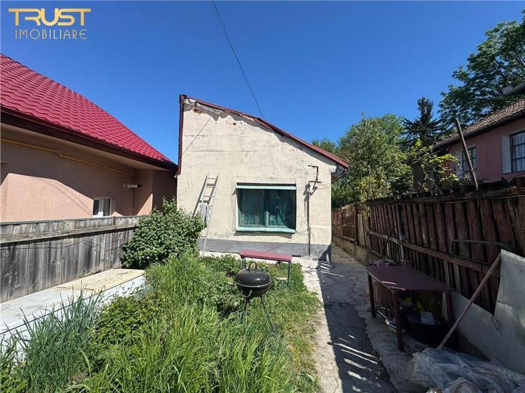 Casa de vanzare l 41 MP l Teren 240 MP l Gruia - 1