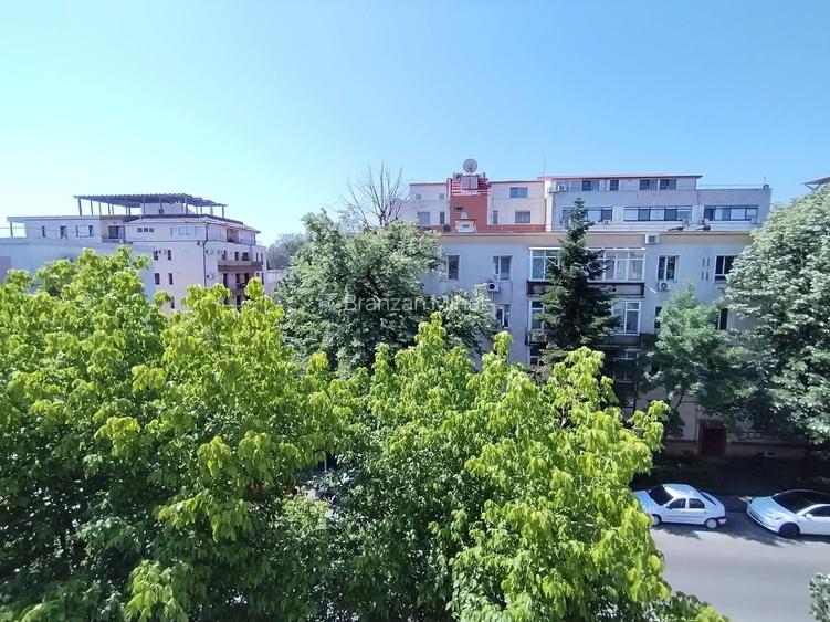 Floreasca, Ceaikovski, reabilitat, toate actele, etaj 3, liber, comision zero,