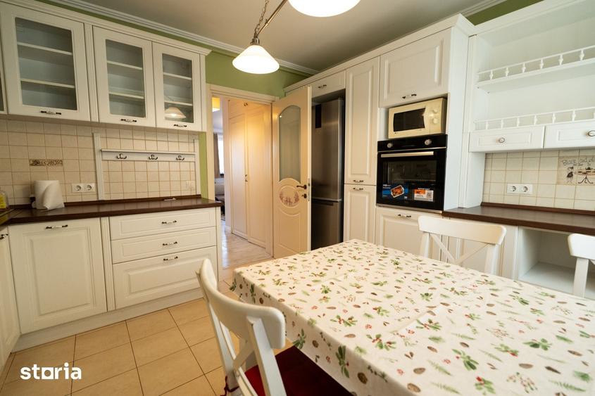 Apartament cu 4 camere în Baciu