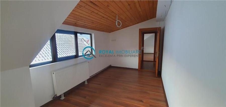Royal Imobiliare - Vanzare vila in zona Busteni - 25