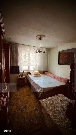 Apartament cu 3 camere si balcon, decoamandat, spatios si calduros in - 7