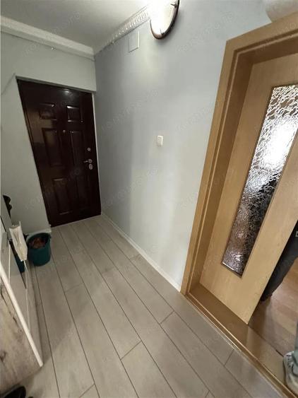 Decomandat, model mare cu 2 bai in zona Bucovina - 7