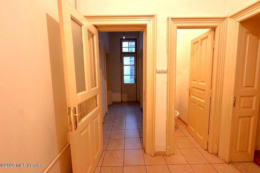 B-dul Carol Nr. 59, 219 mpu, 8 Camere, Etaj 1 din 3, Balcoane 11 mp! - 30